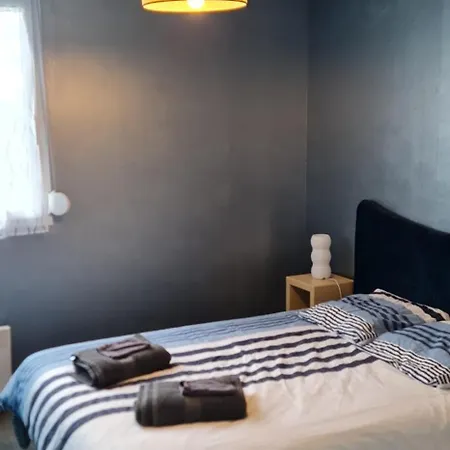 2 Chambres-phonique-parking Securise-climatisation-dalle Beton- Gere Par Presta-zen'services 베르됭쉬르뫼즈